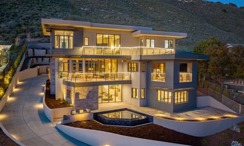 Bluff House